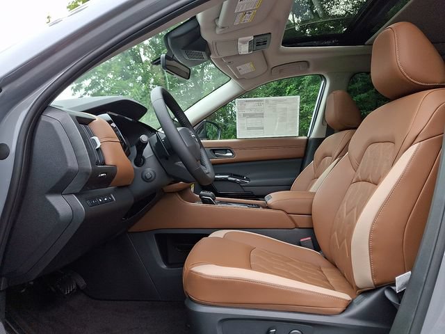 New 2026 Nissan Pathfinder Platinum AWD/4WD image 6