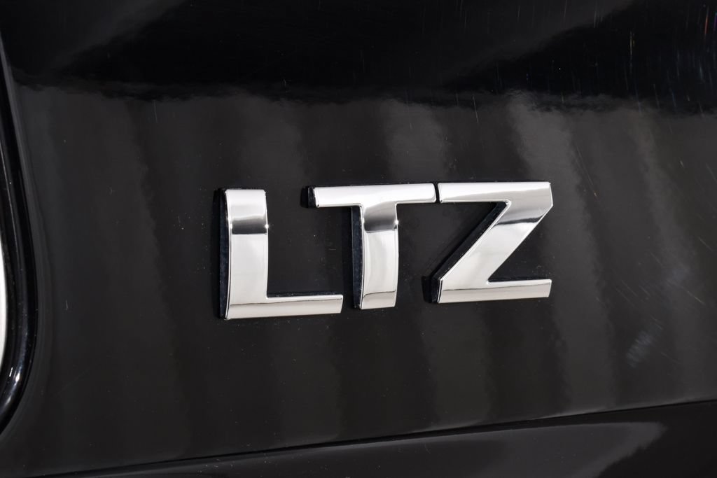 Used 2015 Chevrolet Suburban LTZ AWD/4WD image 24