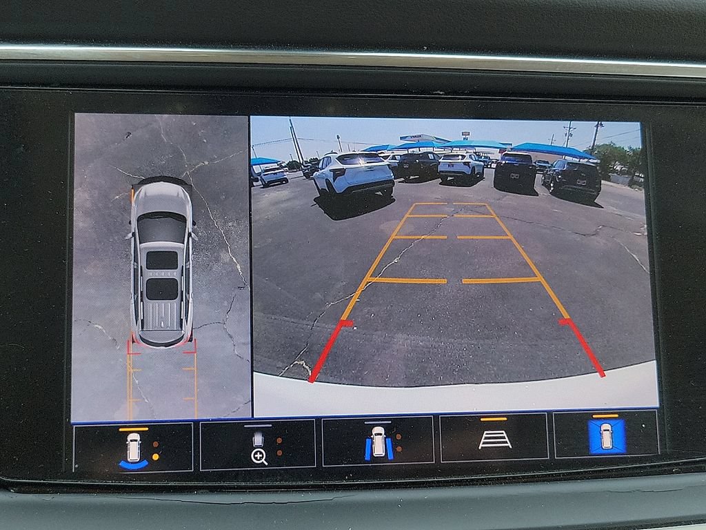 Used 2022 Buick Enclave Avenir FWD image 14