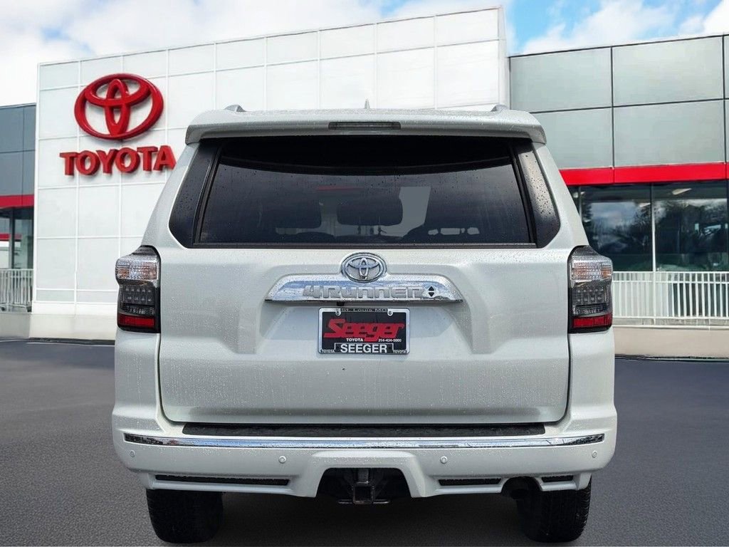 Used 2023 Toyota 4Runner Limited AWD/4WD image 5
