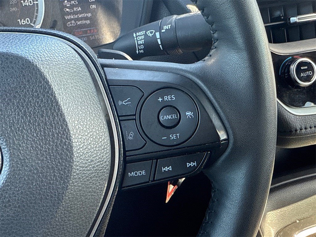 Used 2022 Toyota Corolla SE image 20