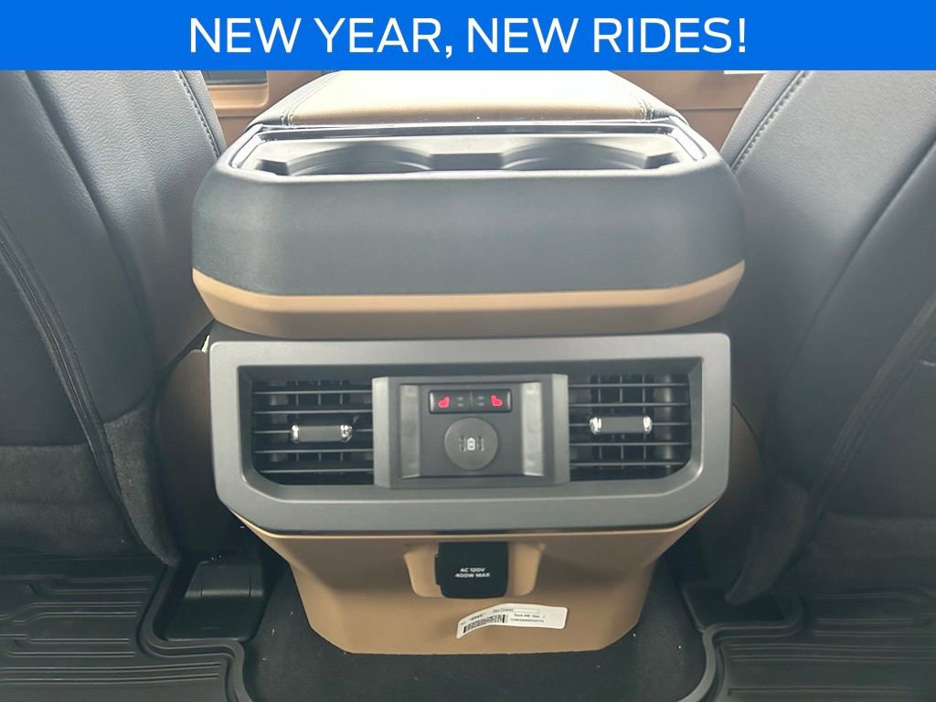 New 2026 Ford F250 Lariat w/ Black Appearance Package image 24