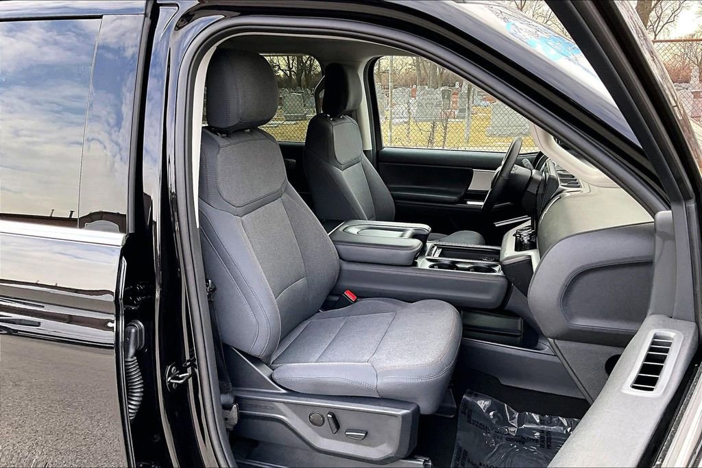 Certified 2025 Ford Expedition Max Active image 7