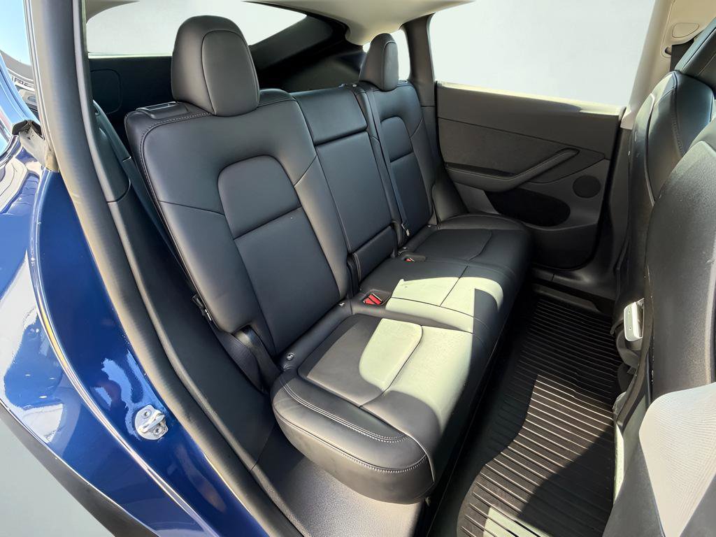Used 2022 Tesla Model Y Performance image 29