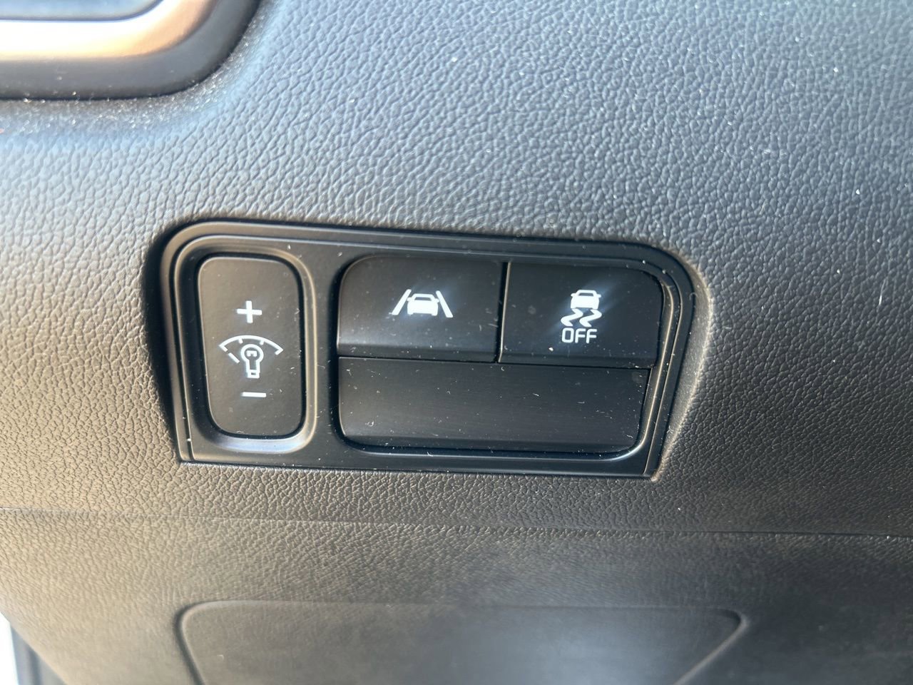Used 2023 Kia Sorento S w/ Panoramic Sunroof Package FWD image 23