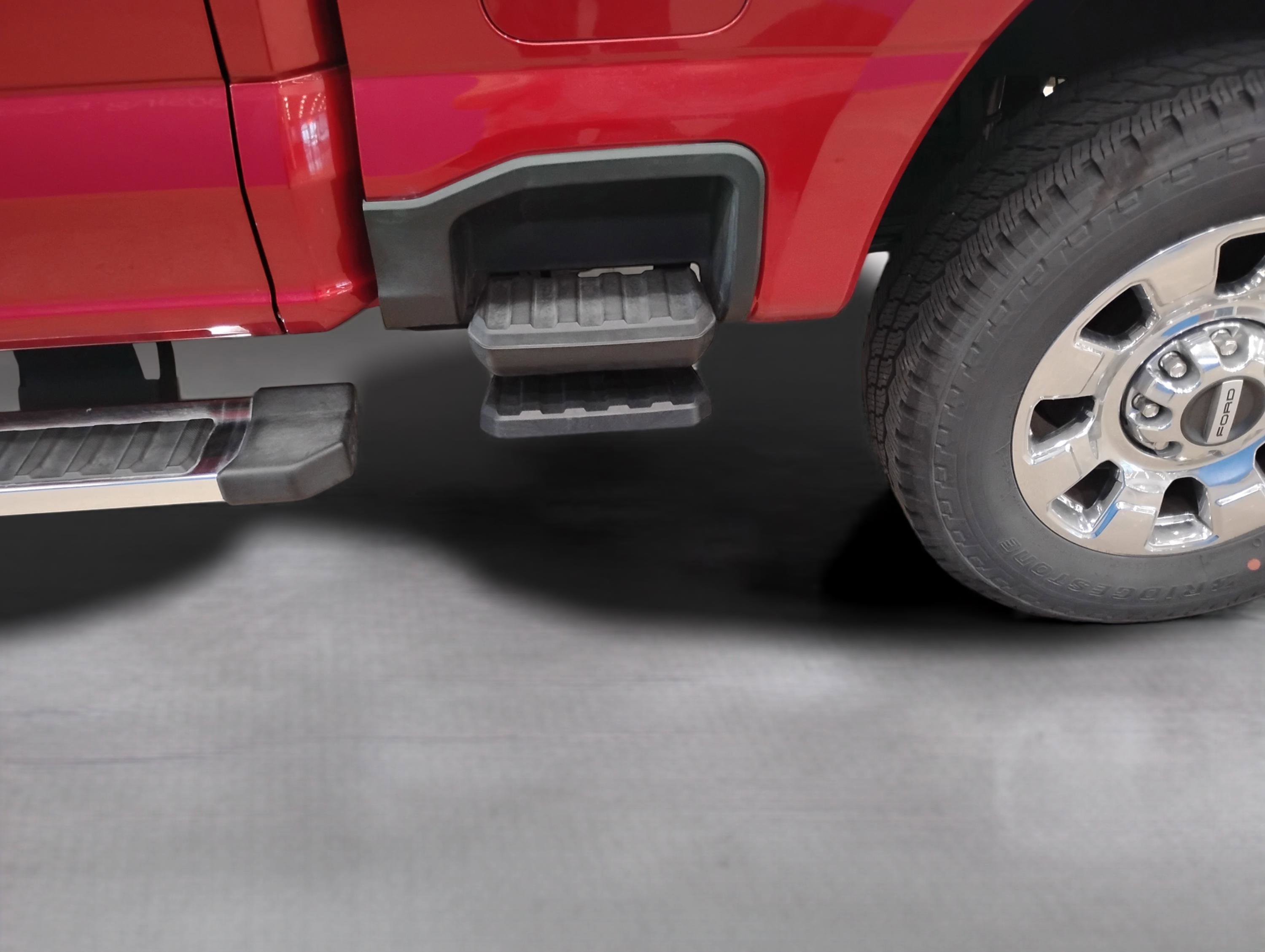 Used 2024 Ford F250 Lariat w/ Chrome Package image 14