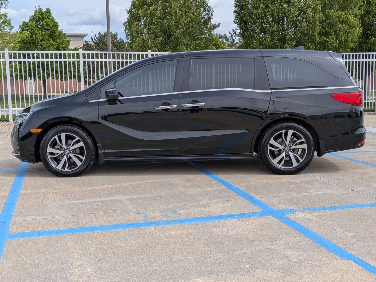 Certified 2023 Honda Odyssey Touring image 9