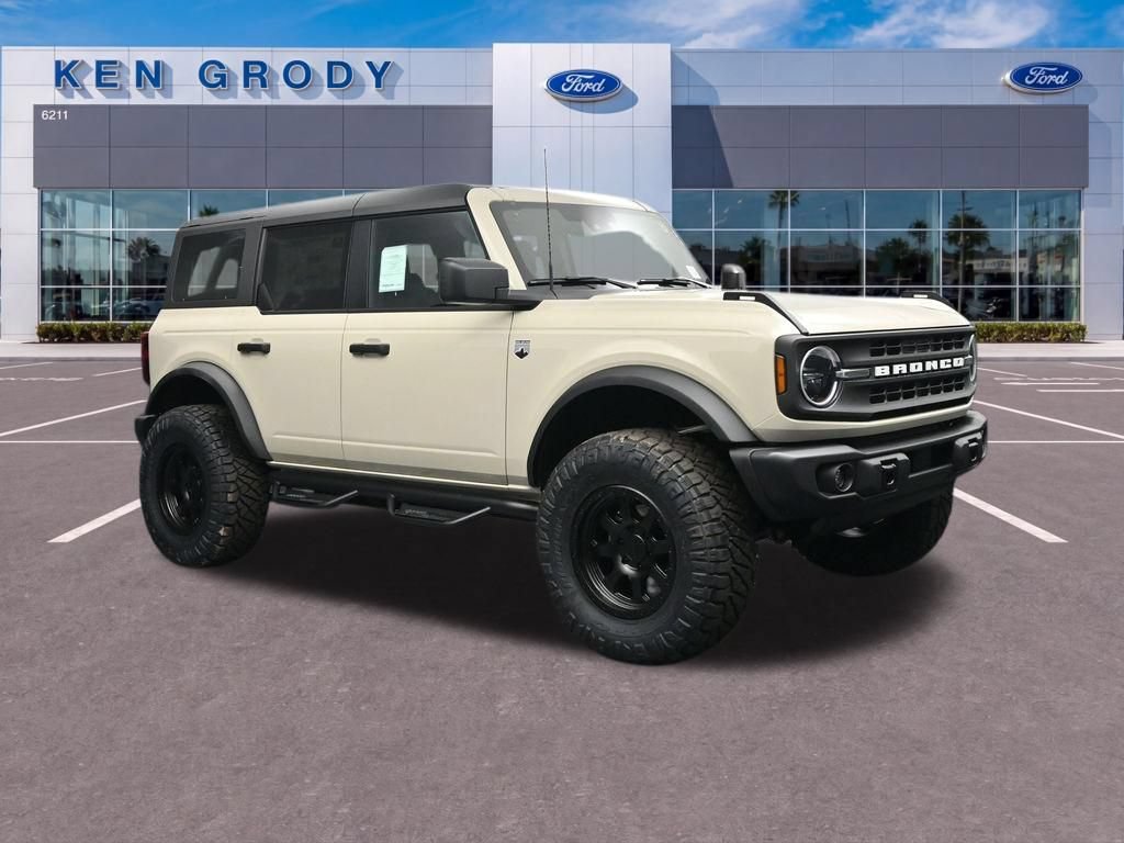 New 2026 Ford Bronco Big Bend w/ Black Diamond Package