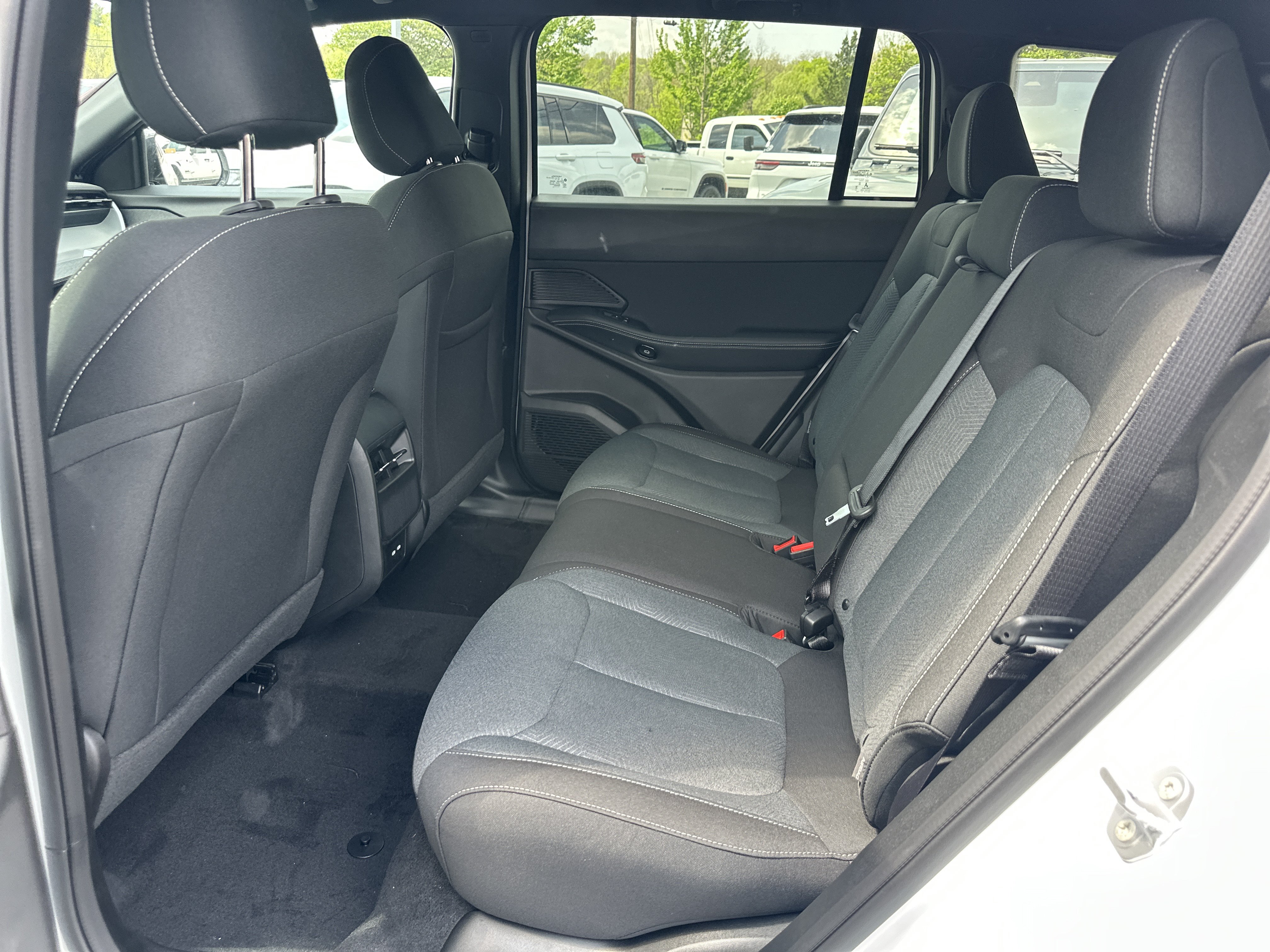 New 2026 Jeep Cherokee Laredo AWD/4WD image 26