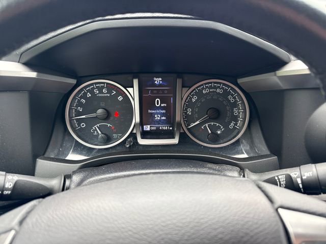 Certified 2021 Toyota Tacoma SR5 AWD/4WD image 24