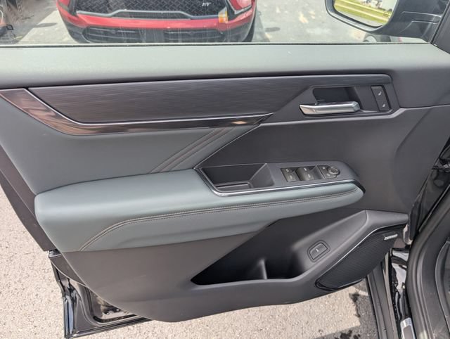 New 2026 GMC Acadia AT4 w/ Luxury Package AWD/4WD image 14