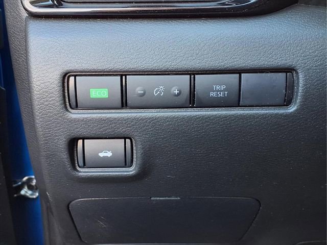 Used 2024 Nissan Sentra SR w/ SR Premium Package image 17