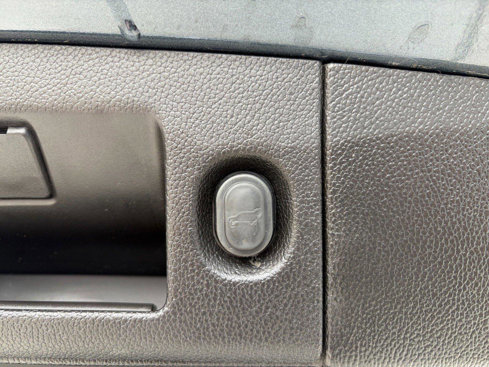 Used 2019 GMC Yukon XL Denali w/ Denali Ultimate Package image 30