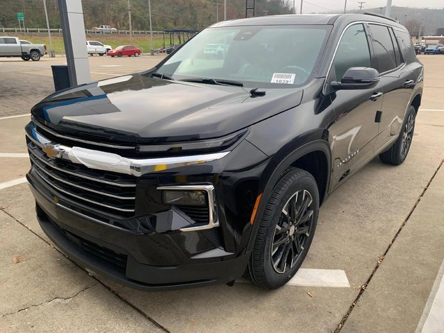 New 2026 Chevrolet Traverse LT w/ Sun and Wheel Package image 18