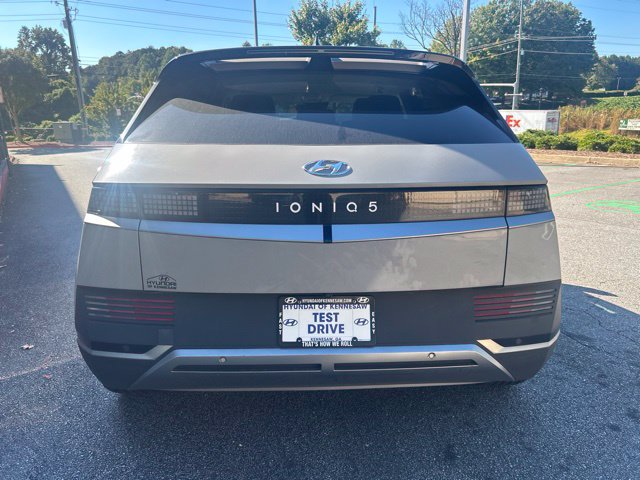 Certified 2024 Hyundai Ioniq 5 SEL RWD image 4