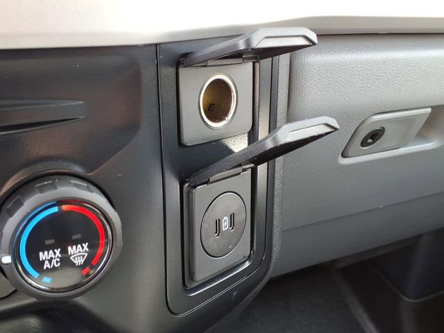 Used 2024 Ford F550 4x4 Regular Cab Super Duty image 26