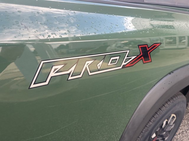 Used 2022 Nissan Frontier Pro-X image 27