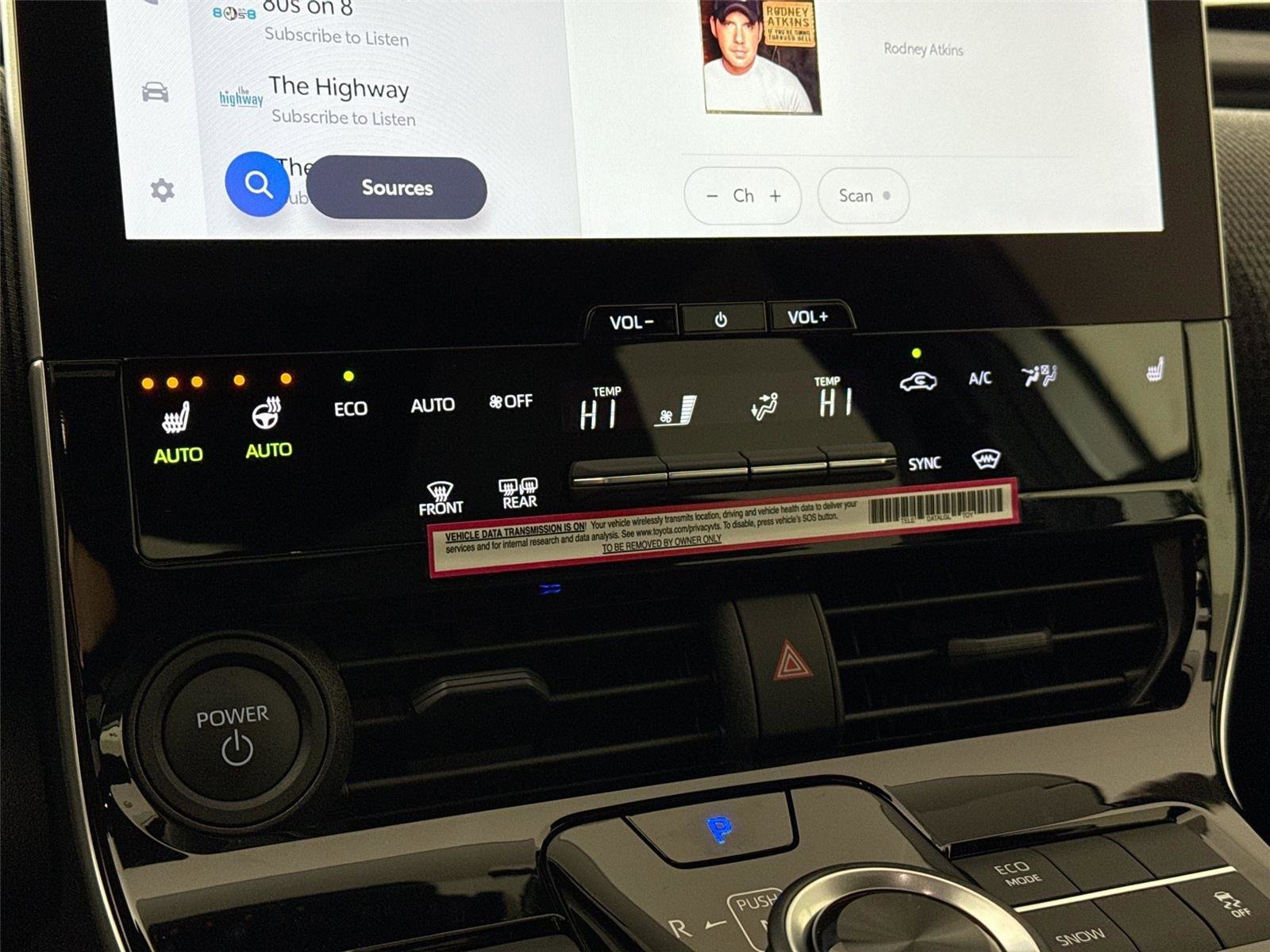 Used 2024 Toyota bZ4X XLE image 25