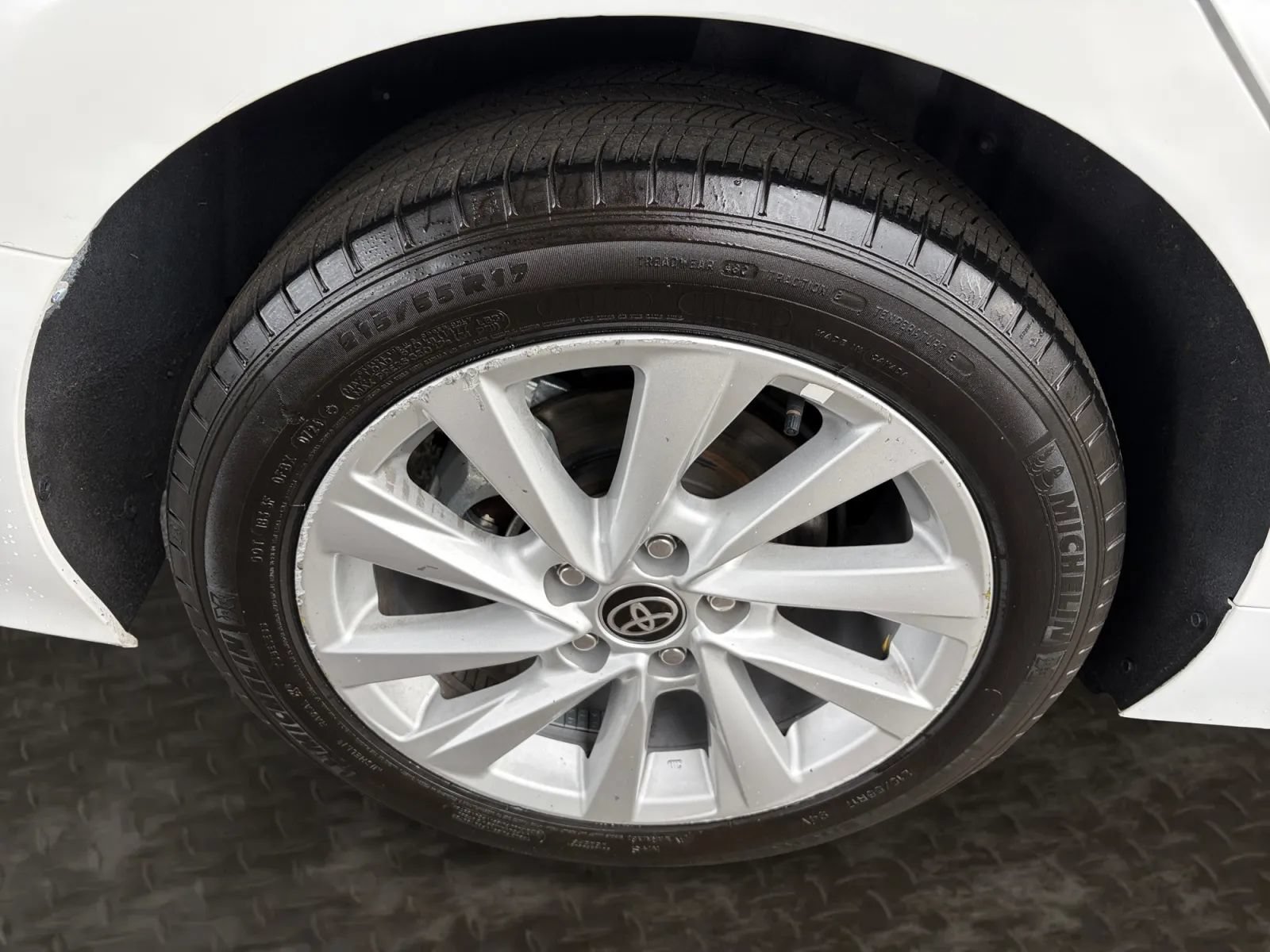 Used 2024 Toyota Camry LE AWD/4WD image 34