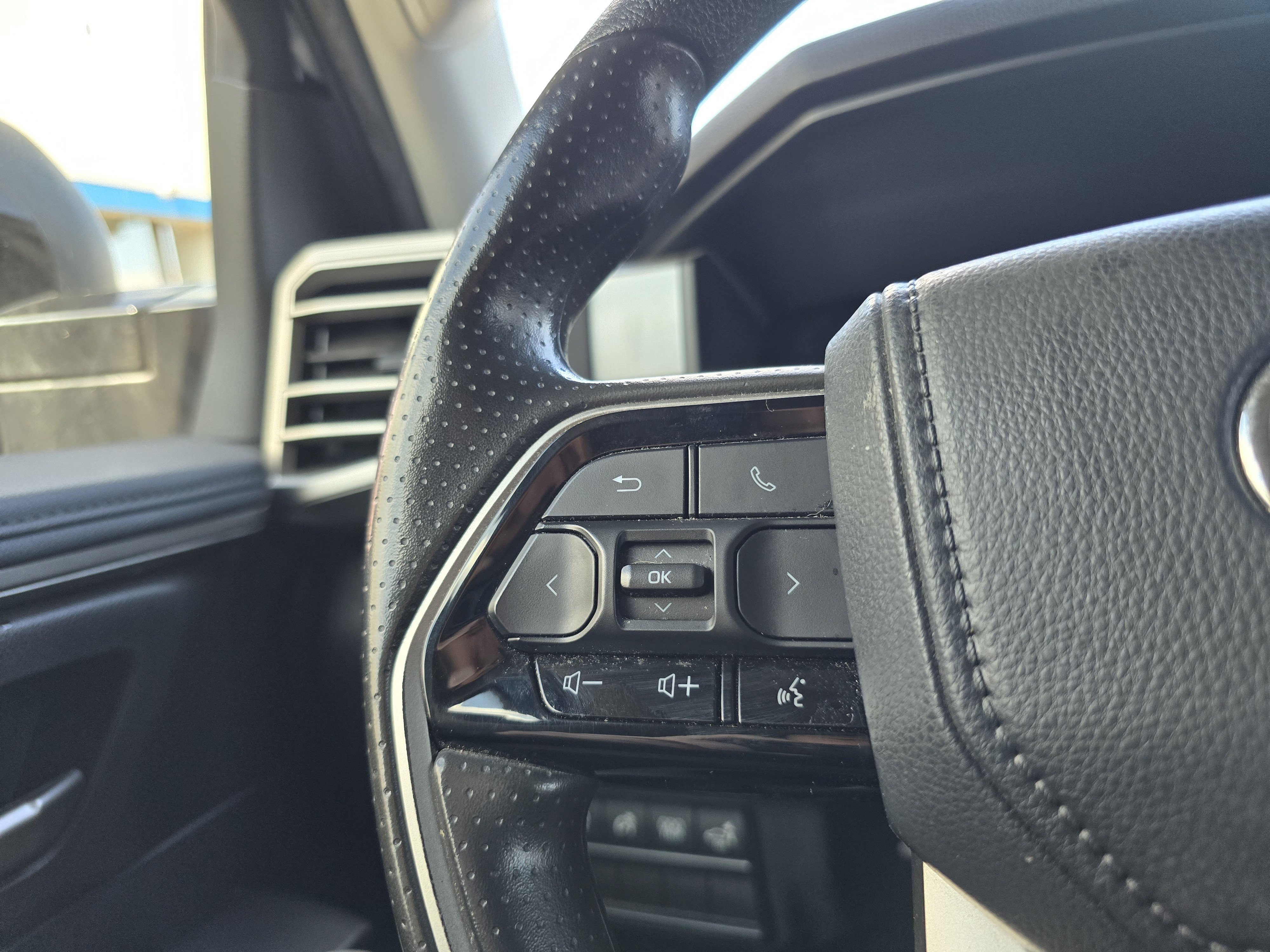 Used 2023 Toyota Tundra SR5 w/ SR5 Convenience Package image 17