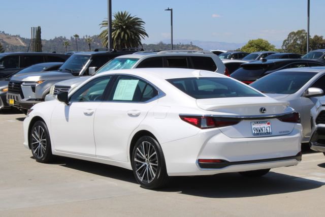 Certified 2024 Lexus ES 300h w/ Premium Package image 19