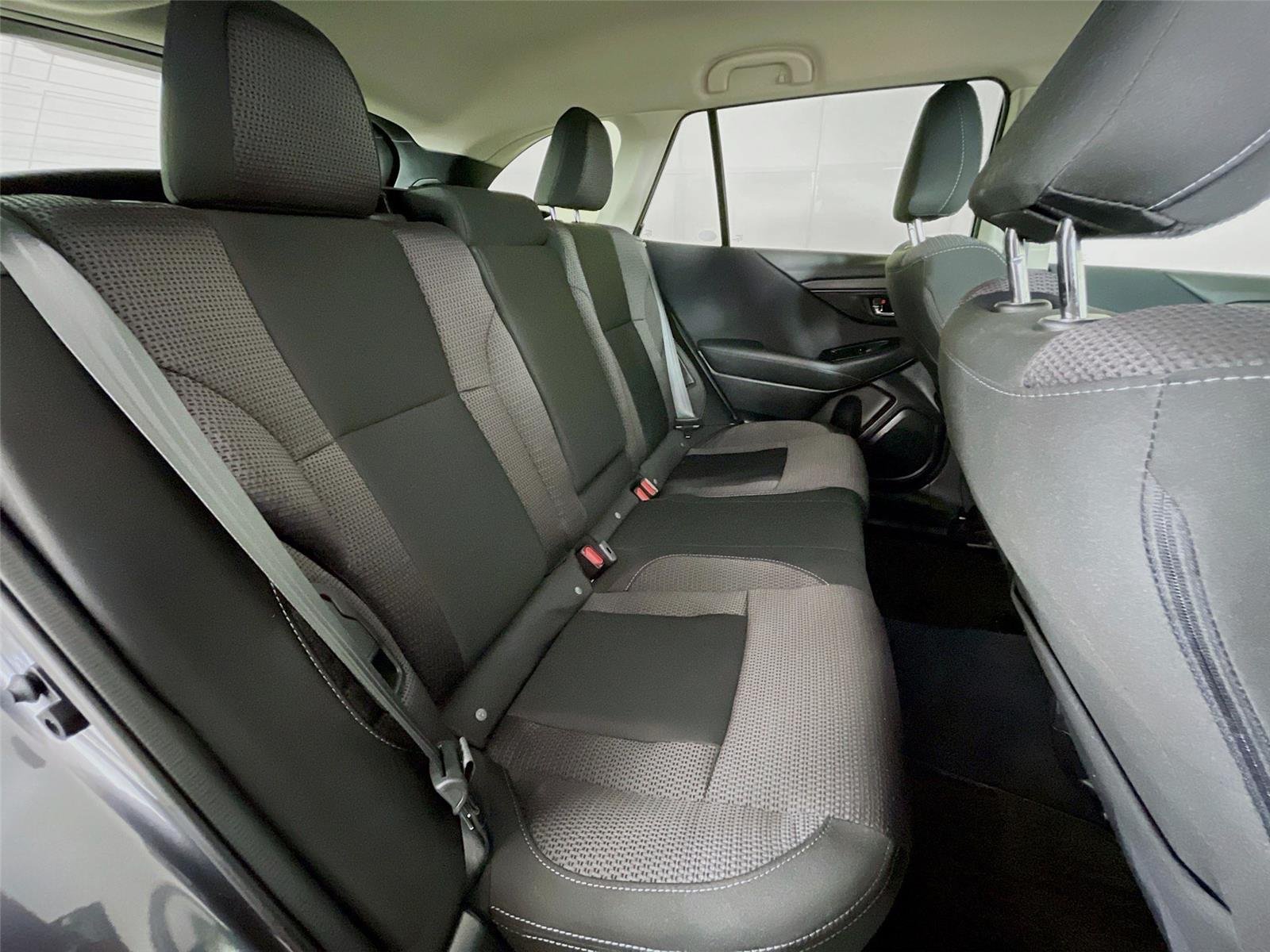 Certified 2025 Subaru Outback Premium AWD/4WD image 30