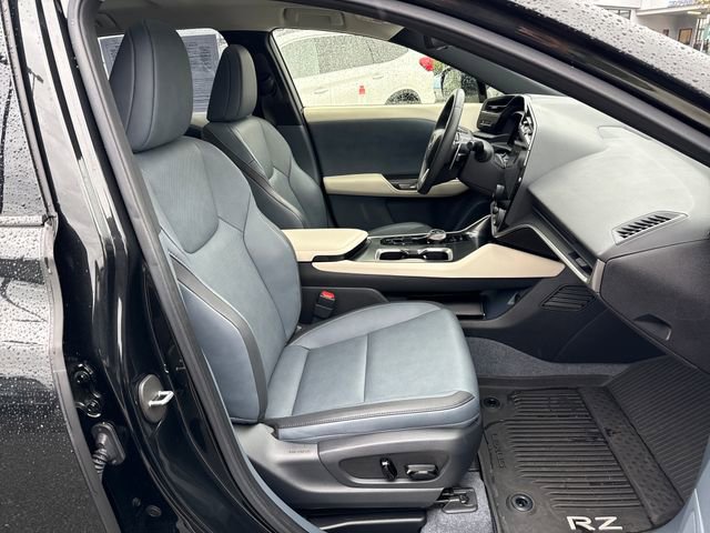 Used 2023 Lexus RZ 450e Premium w/ Technology Package image 11