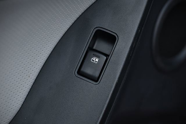 Used 2014 Subaru Forester 2.5i Touring image 26