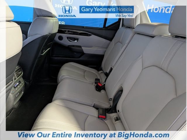 Certified 2024 Honda Pilot Touring image 19
