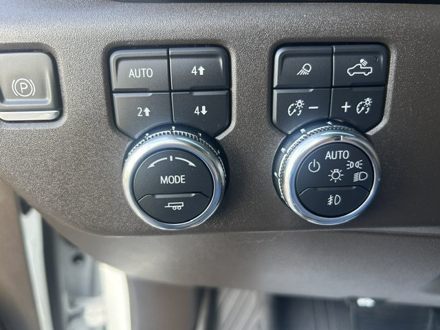 Used 2023 GMC Sierra 1500 SLT w/ SLT Premium Package AWD/4WD image 22