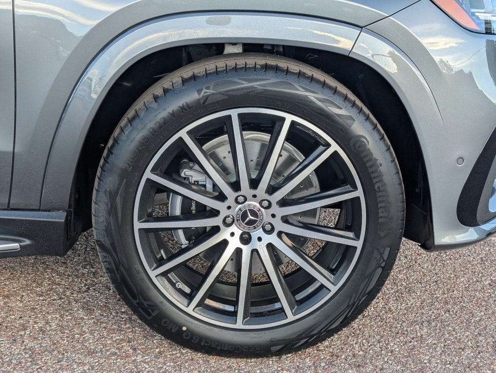 New 2026 Mercedes-Benz GLS 580 4MATIC image 10