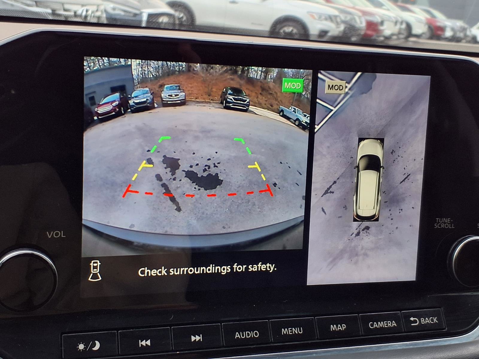 Used 2021 Nissan Rogue SL w/ Premium Package image 18