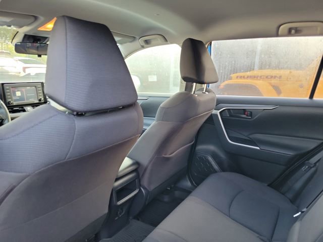 Used 2020 Toyota RAV4 LE w/ All Weather Liner Package image 27