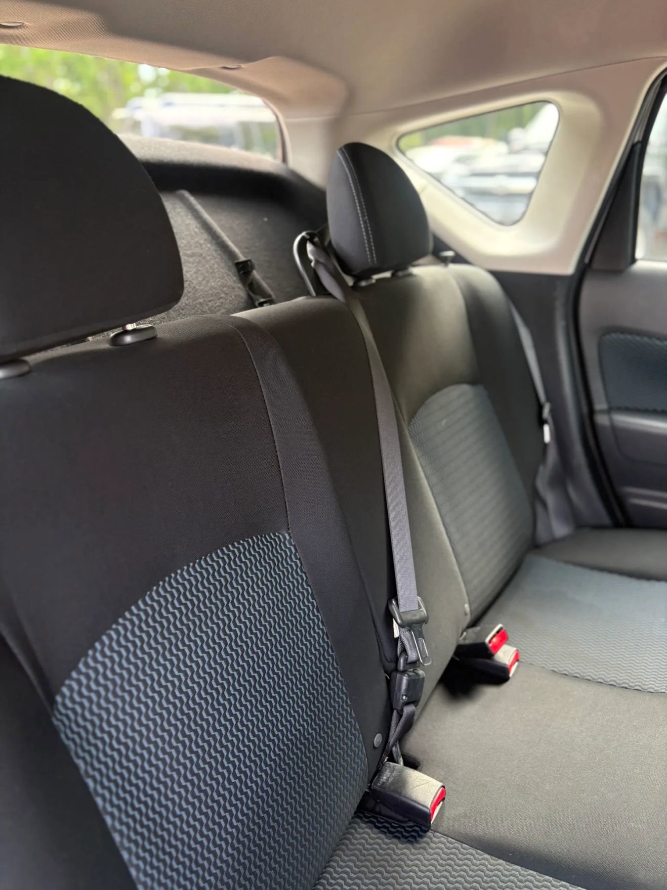 Used 2014 Nissan Versa Note SV FWD image 14