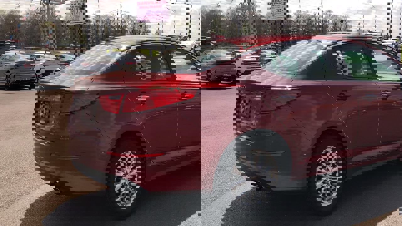 Used 2015 Kia Optima LX w/ LX Convenience Package image 8