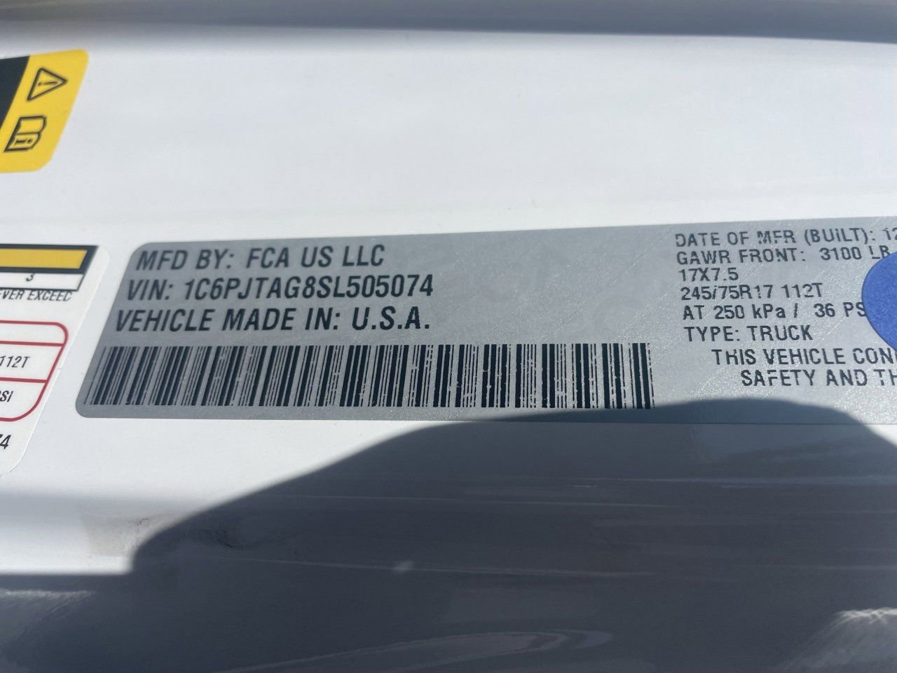 Used 2025 Jeep Gladiator Sport image 11