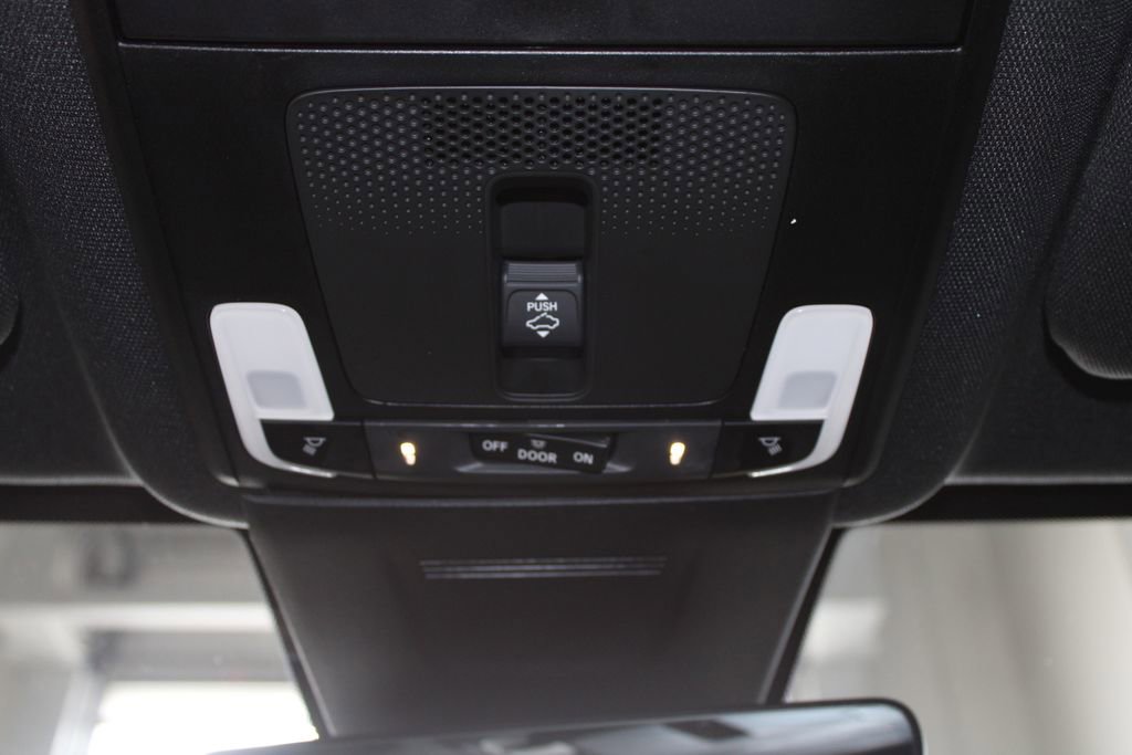 Used 2025 Honda CR-V Sport Touring image 41