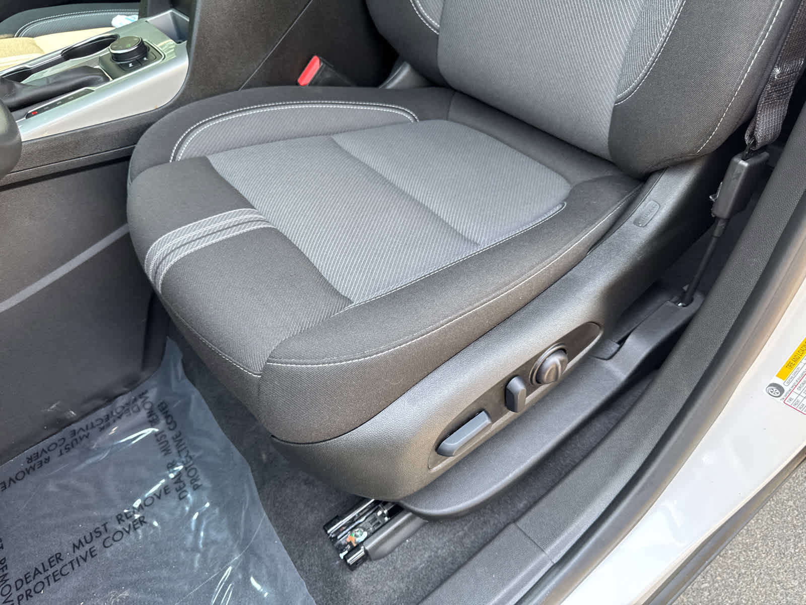 New 2025 Chevrolet Blazer LT w/ Midnight/Sport Edition image 14