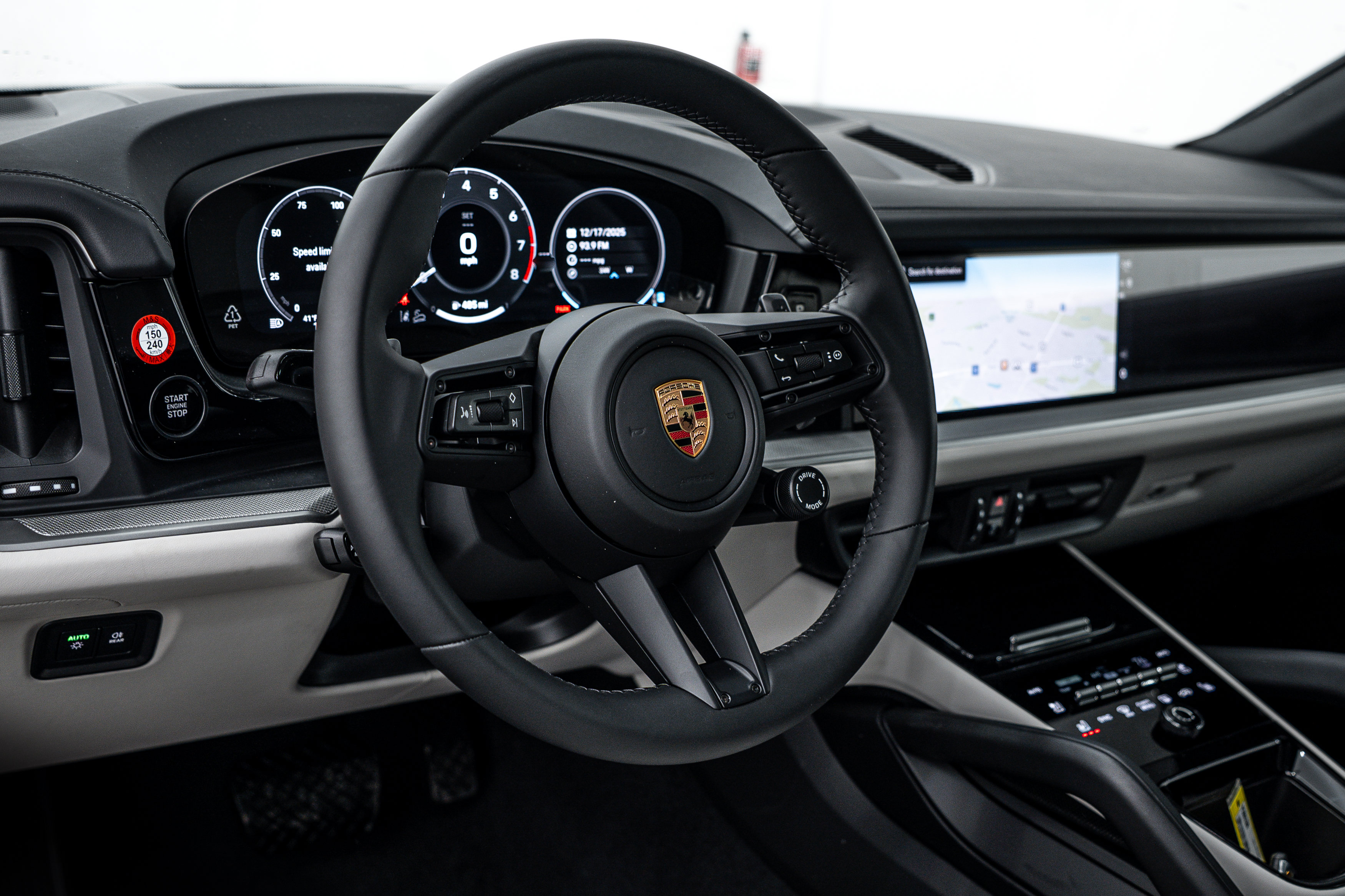 Certified 2026 Porsche Cayenne AWD/4WD image 15