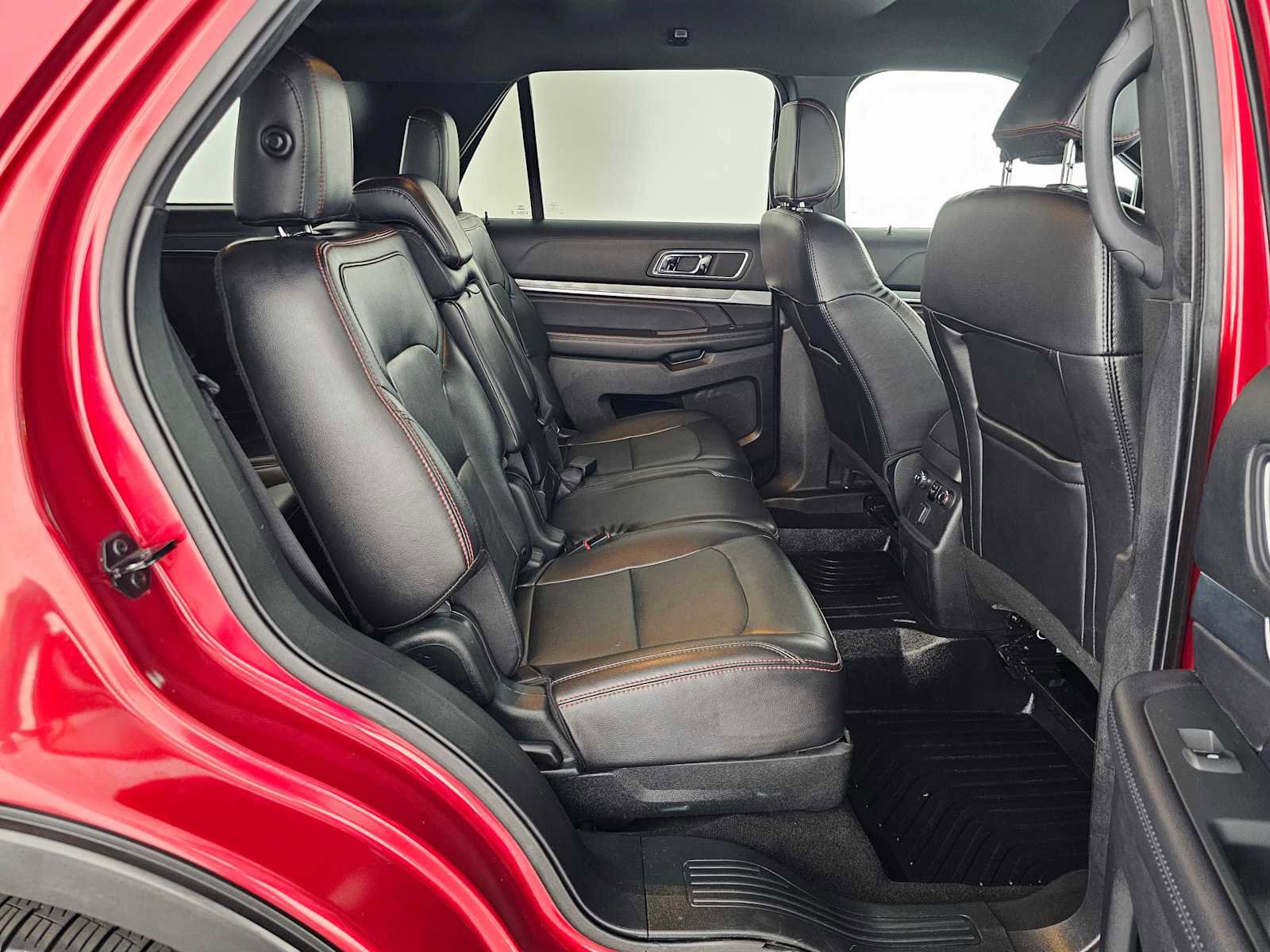 Used 2019 Ford Explorer Sport AWD/4WD image 12