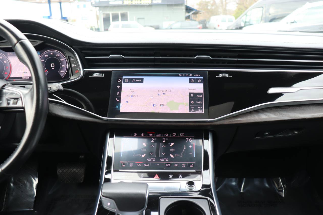 Used 2019 Audi Q8 Prestige image 19