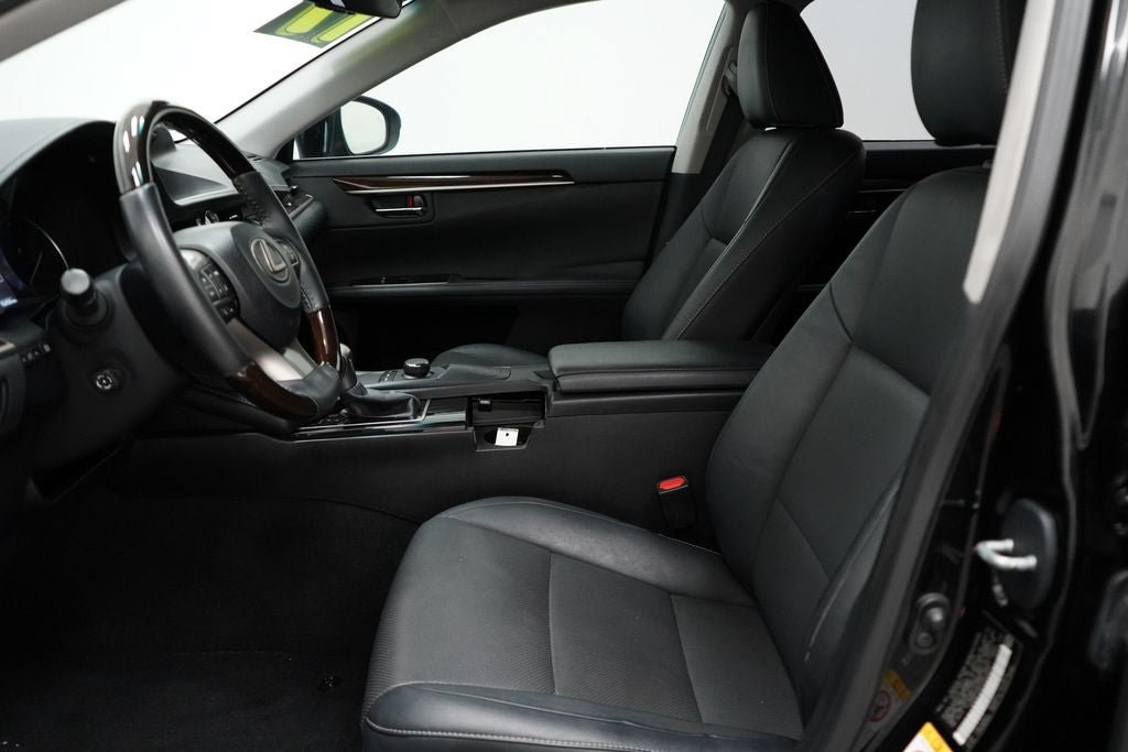 Used 2017 Lexus ES 350 w/ Premium Package FWD image 13