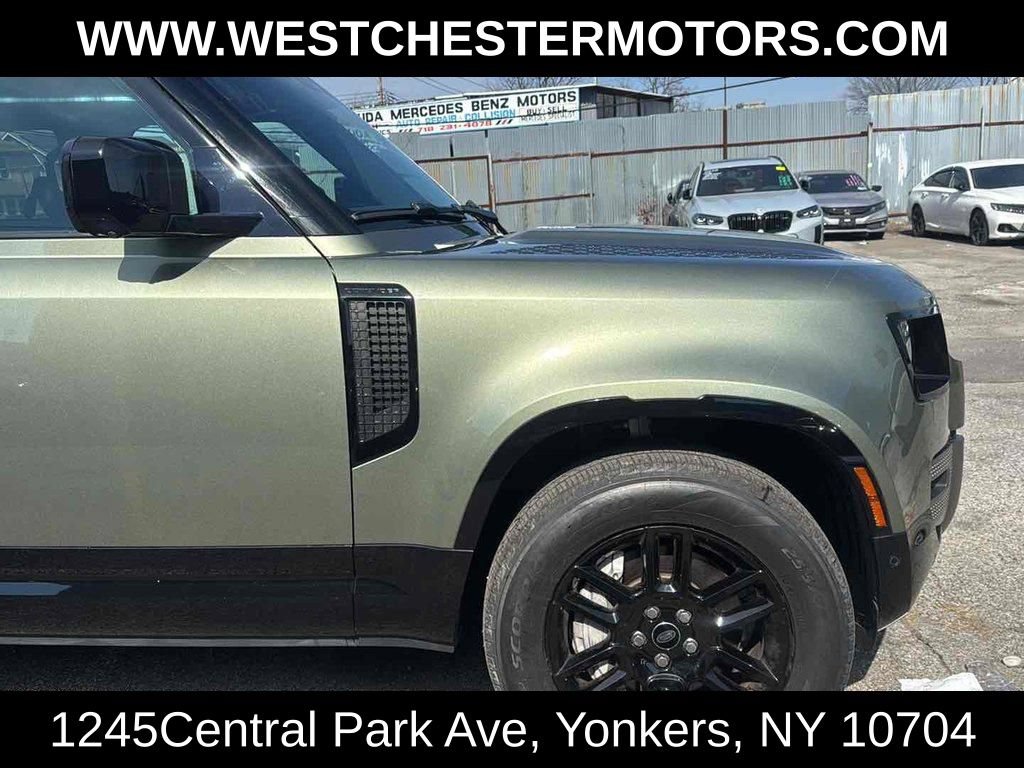 Used 2022 Land Rover Defender 90 X-Dynamic S AWD/4WD image 2