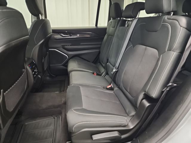 Used 2021 Jeep Grand Cherokee L Laredo w/ Luxury Tech Group I image 38