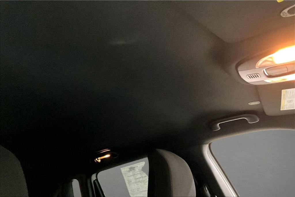 Used 2023 Jeep Compass Sport image 26