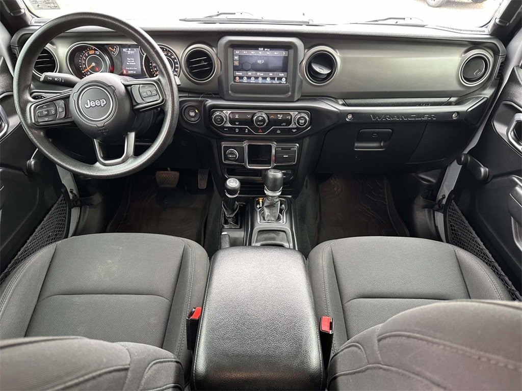 Used 2022 Jeep Wrangler Unlimited Sport image 2