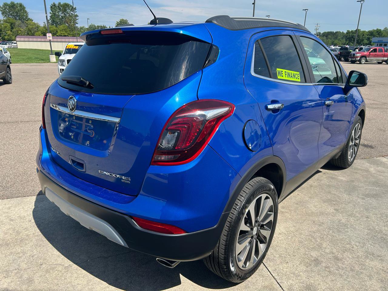 Used 2018 Buick Encore Essence AWD/4WD image 5