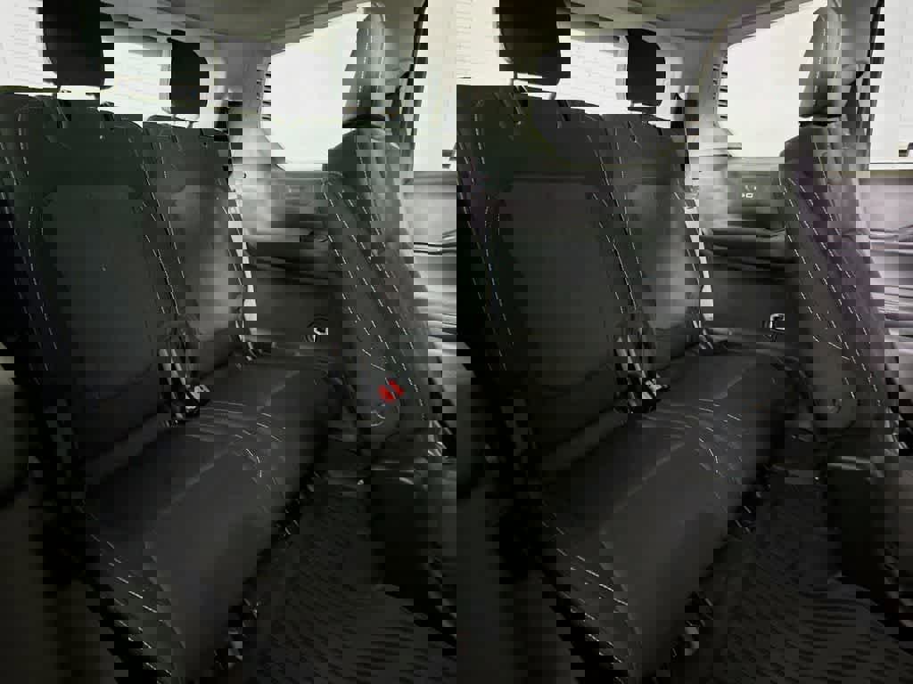 Used 2022 Jeep Grand Cherokee L Laredo w/ Luxury Tech Group I image 30