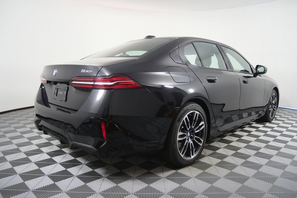 Certified 2026 BMW 530i image 3