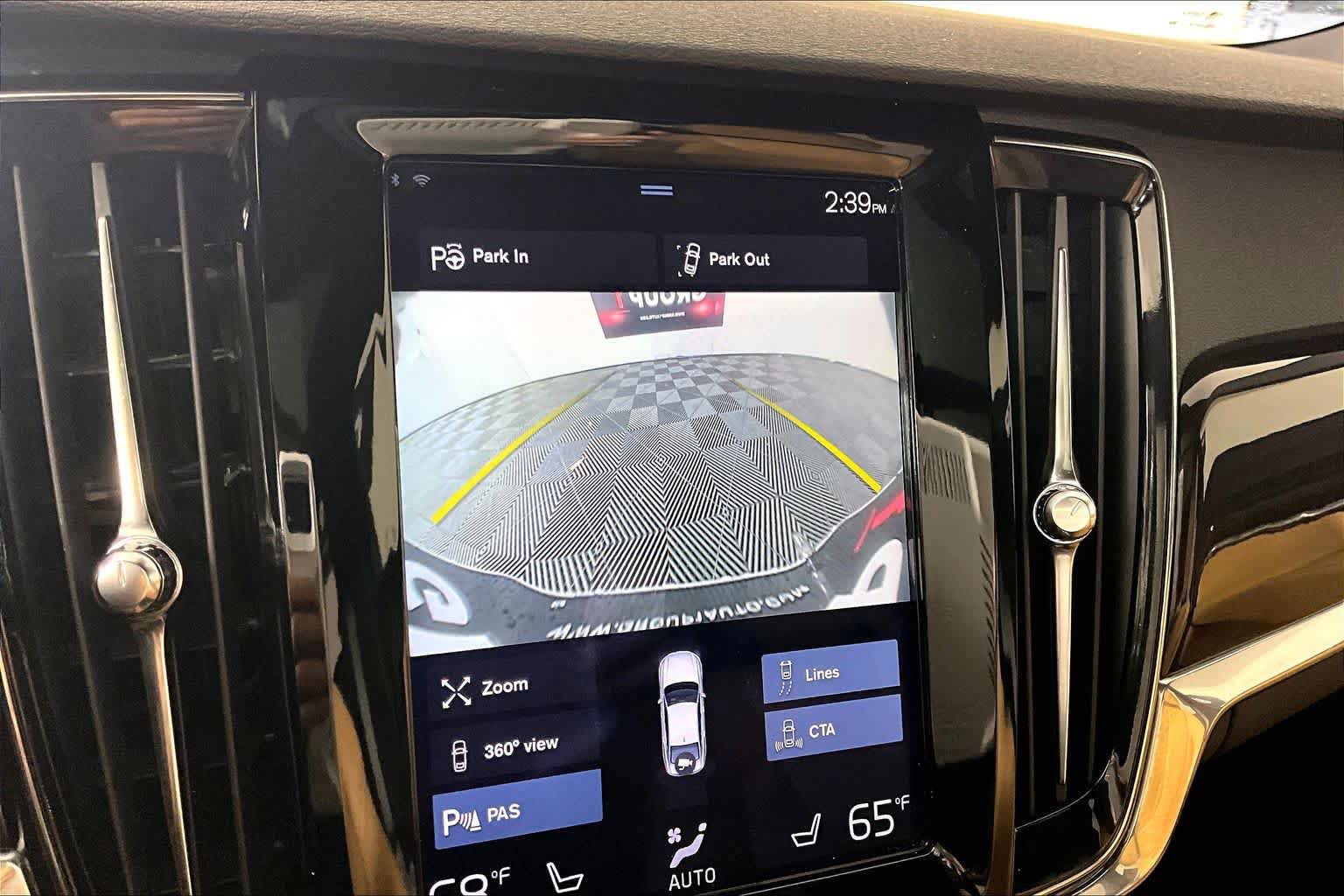 Used 2018 Volvo S90 T6 Momentum image 26